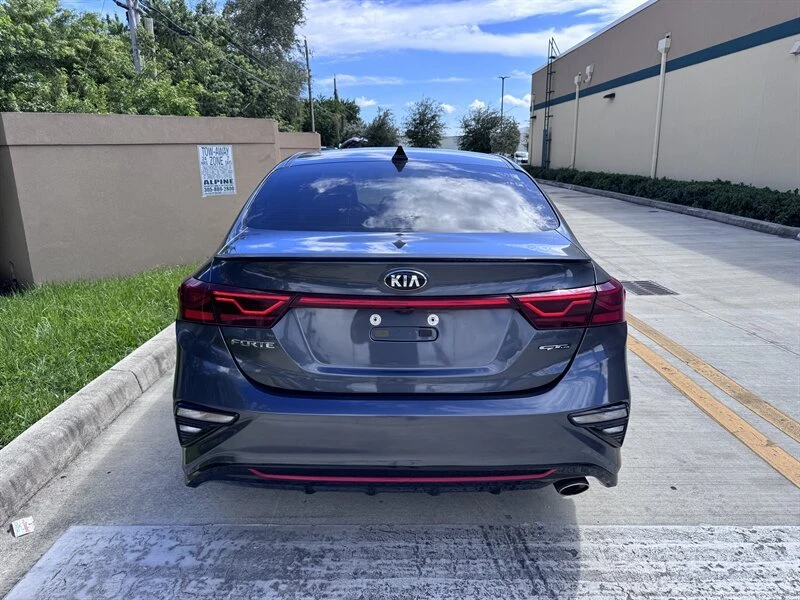 2021 Kia Forte - Image 6 of 17