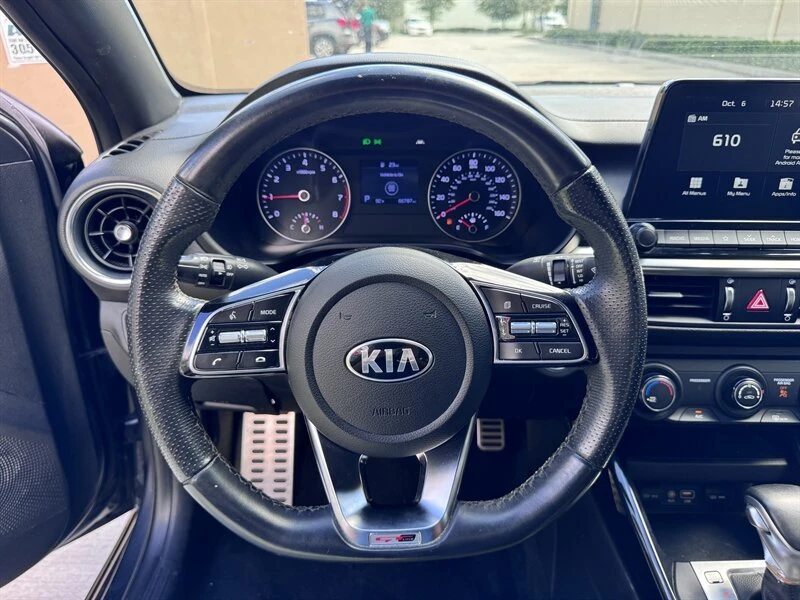 2021 Kia Forte - Image 10 of 17