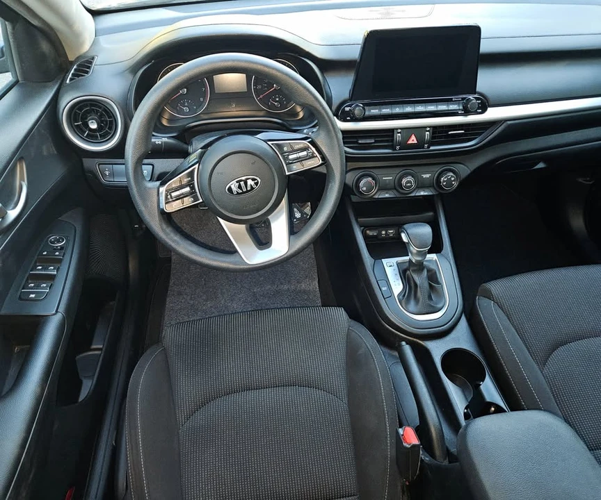 2021 Kia Forte - Image 14 of 19