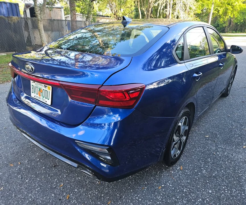 2021 Kia Forte - Image 4 of 19