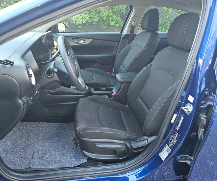 2021 Kia Forte - Image 9 of 19