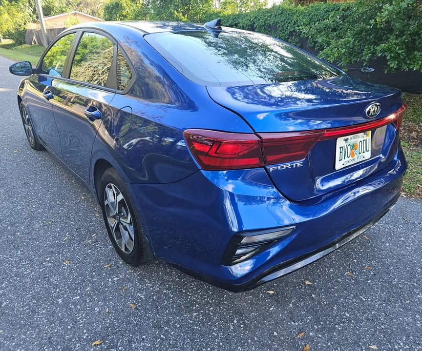 2021 Kia Forte - Image 6 of 19