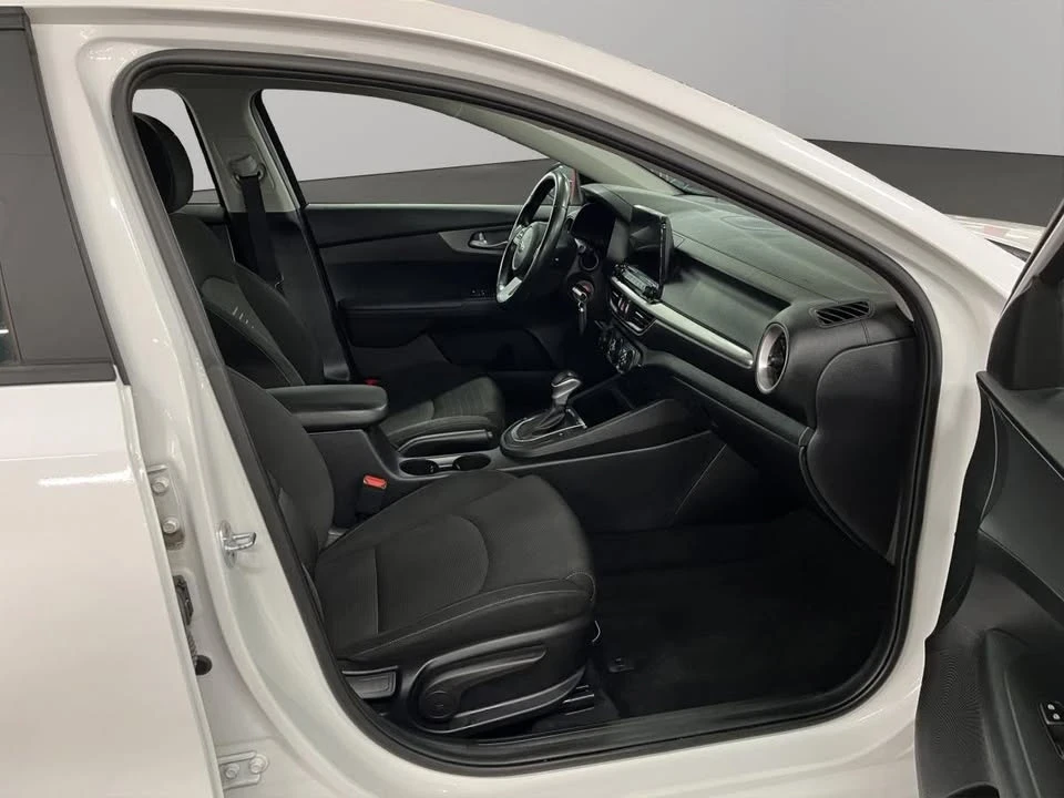 2021 Kia Forte - Image 18 of 20