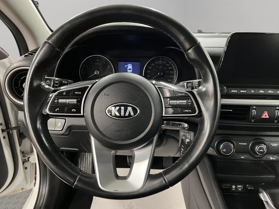 2021 Kia Forte - Image 9 of 20