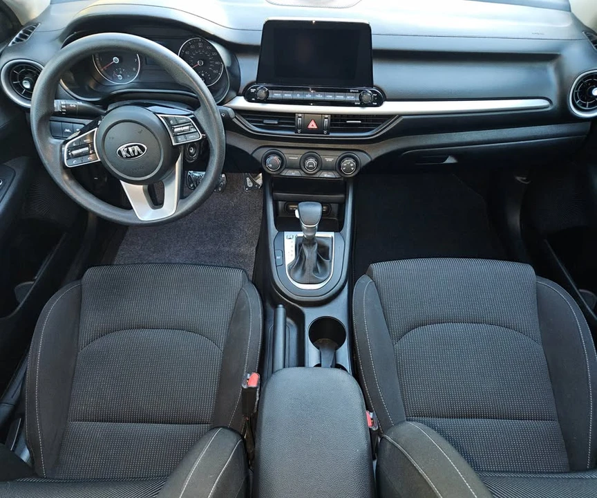 2021 Kia Forte - Image 12 of 17