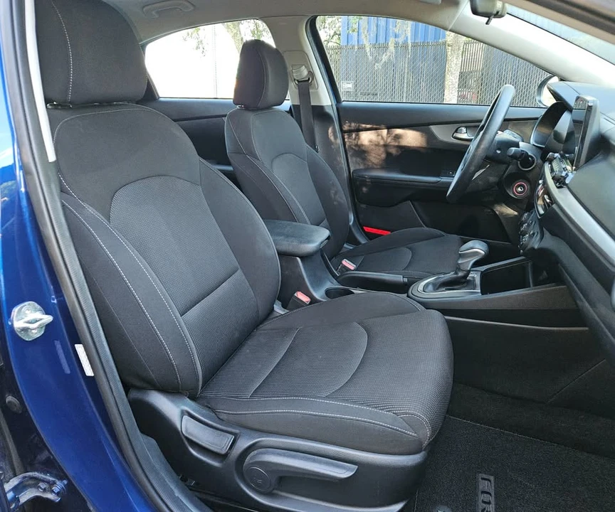 2021 Kia Forte - Image 15 of 17