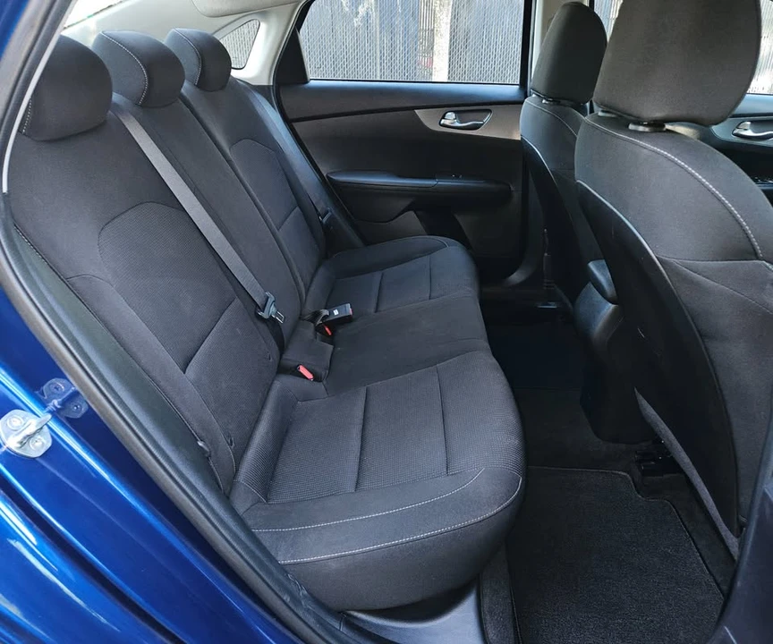 2021 Kia Forte - Image 16 of 17