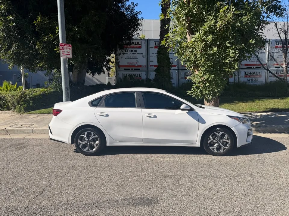 2021 Kia Forte - Image 8 of 19