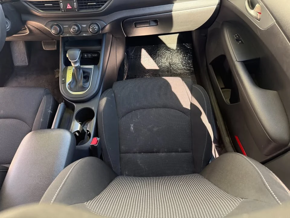 2021 Kia Forte - Image 14 of 19