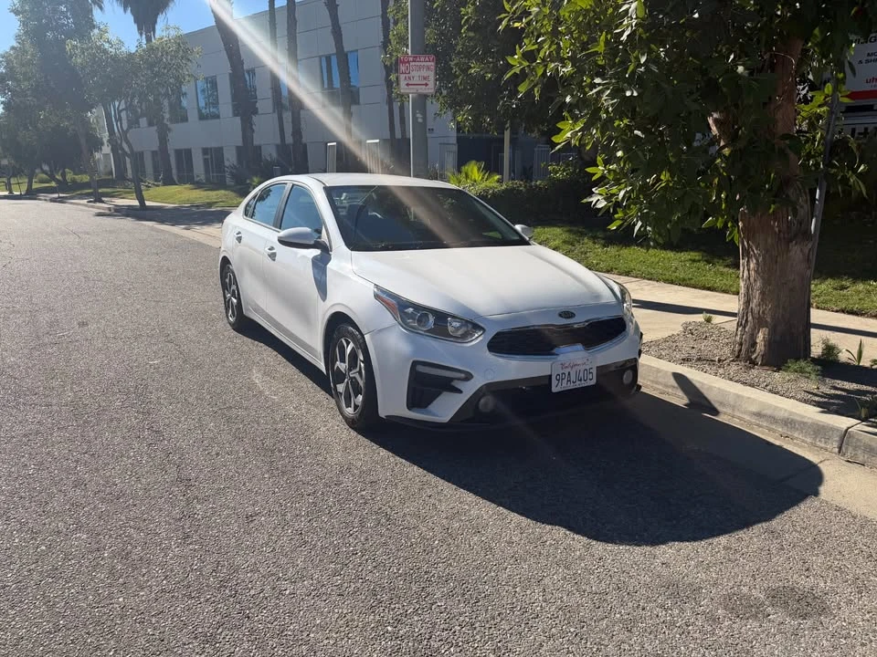 2021 Kia Forte - Image 7 of 19