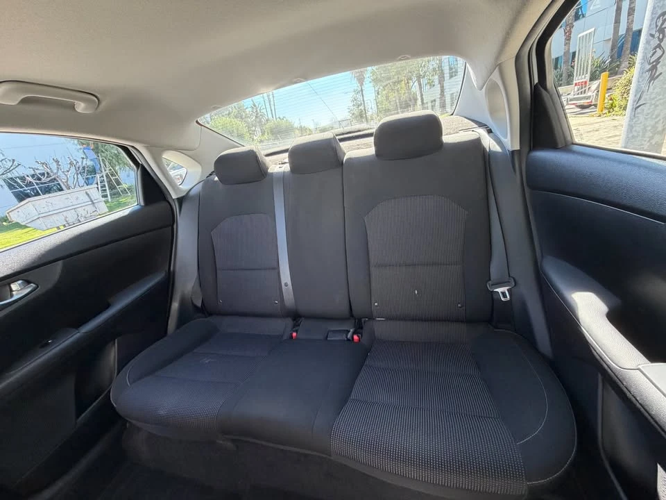 2021 Kia Forte - Image 13 of 19