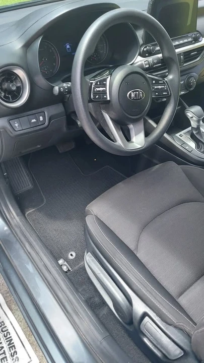 2021 Kia Forte - Image 7 of 19