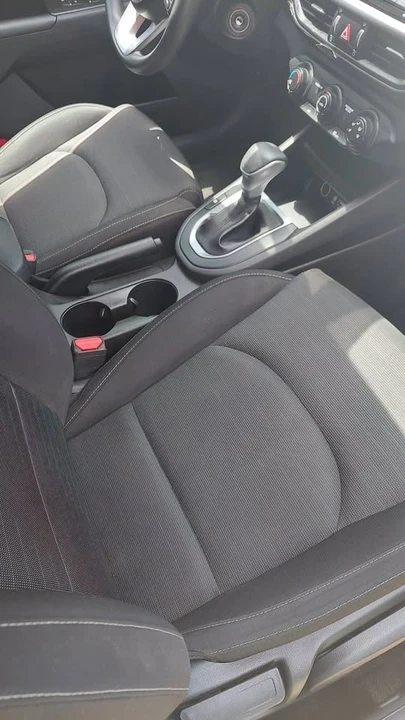 2021 Kia Forte - Image 11 of 19