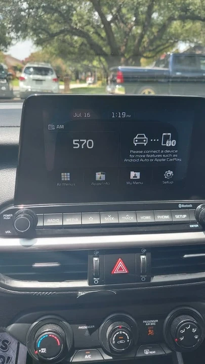 2021 Kia Forte - Image 14 of 19