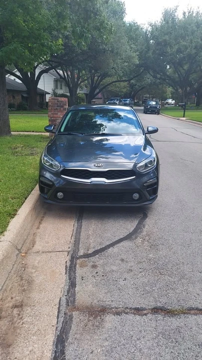 2021 Kia Forte - Image 2 of 19