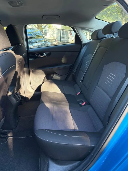2021 Kia Forte - Image 11 of 12
