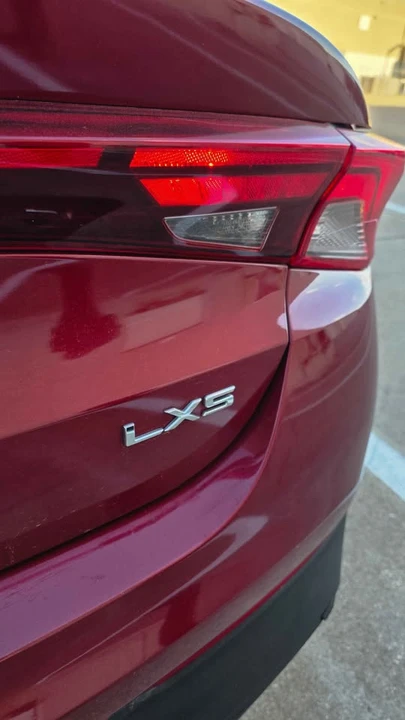 2021 Kia Optima/K5 - Image 8 of 14
