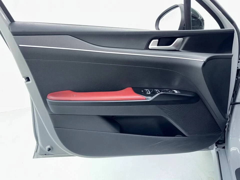 2021 Kia Optima/K5 - Image 8 of 20