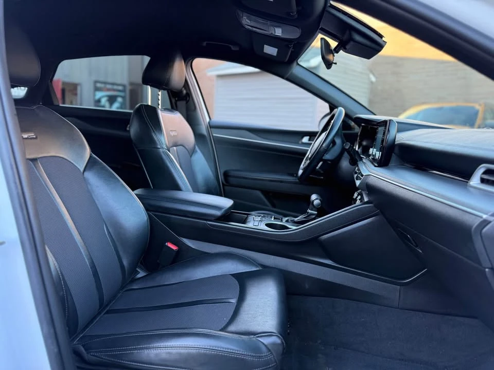 2021 Kia Optima/K5 - Image 8 of 13