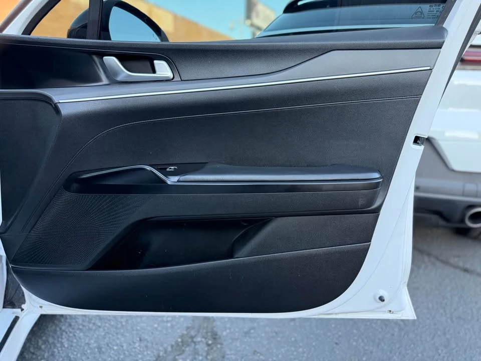 2021 Kia Optima/K5 - Image 10 of 13