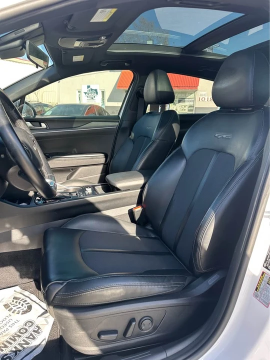 2021 Kia Optima/K5 - Image 10 of 17