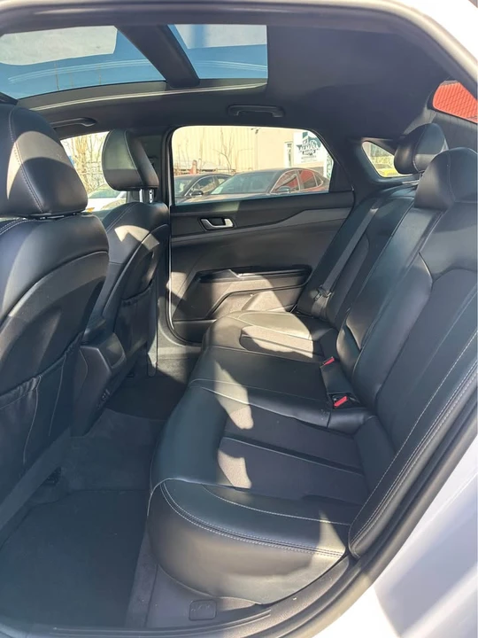 2021 Kia Optima/K5 - Image 12 of 17