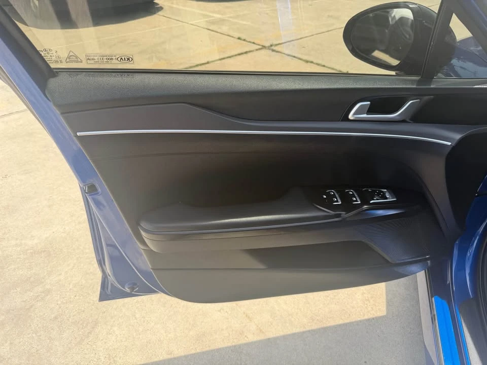 2021 Kia Optima/K5 - Image 11 of 18