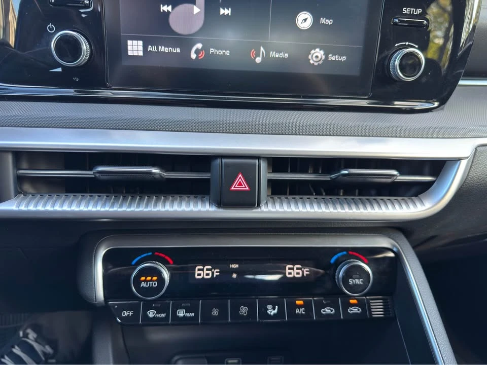 2021 Kia Optima/K5 - Image 9 of 15