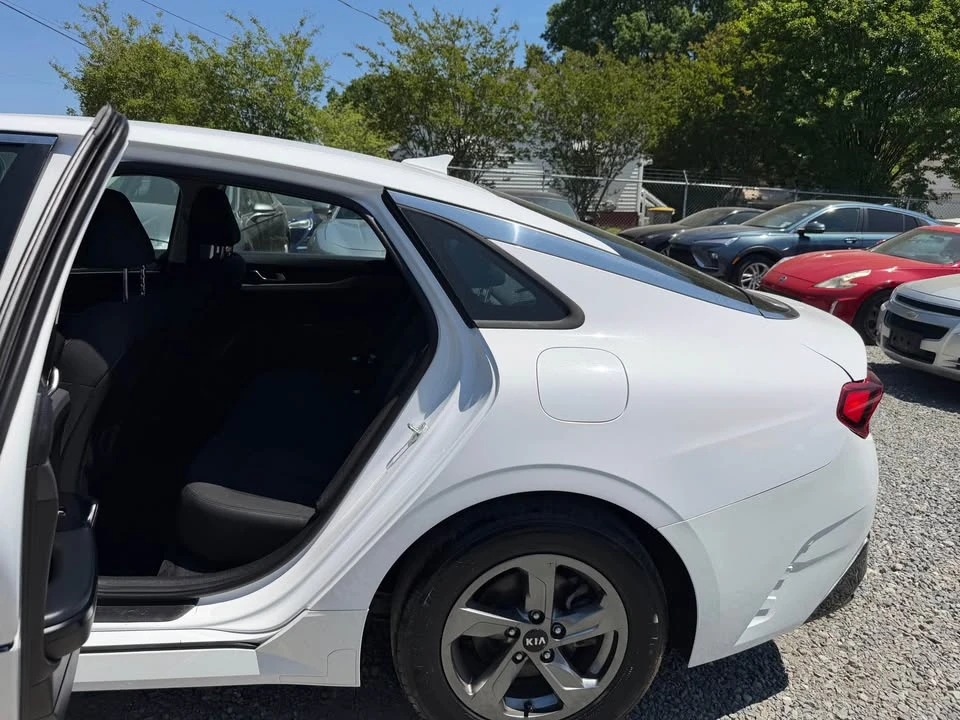 2021 Kia Optima/K5 - Image 10 of 16