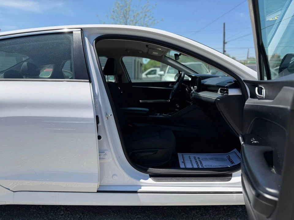 2021 Kia Optima/K5 - Image 8 of 16