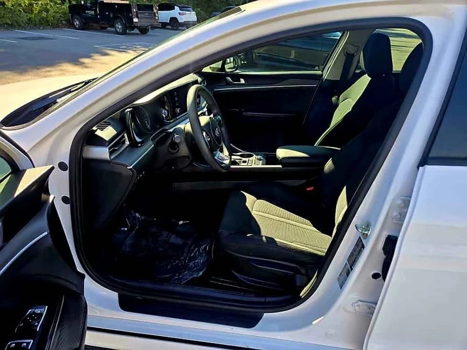 2021 Kia Optima/K5 - Image 7 of 12