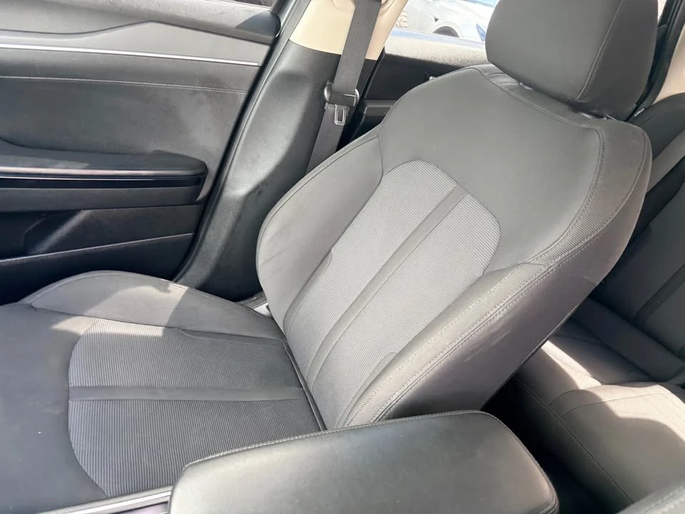 2021 Kia Optima/K5 - Image 10 of 12