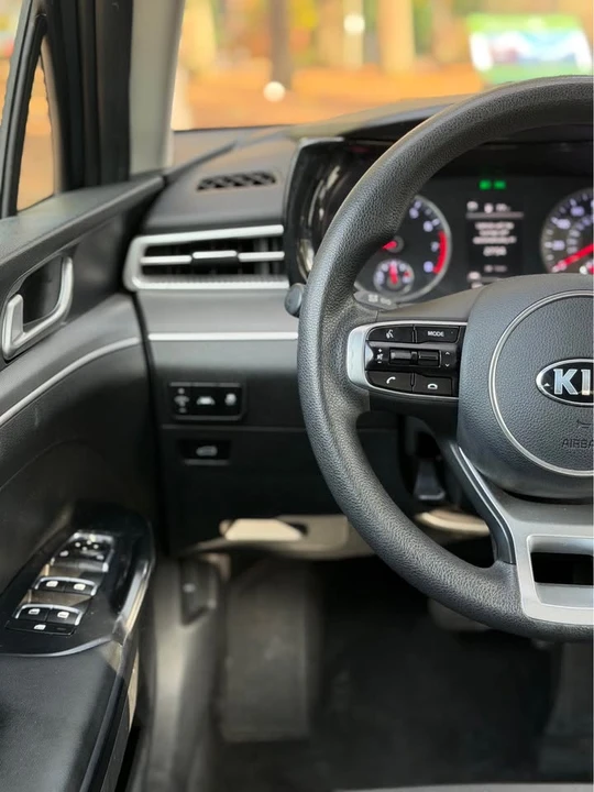 2021 Kia Optima/K5 - Image 9 of 13