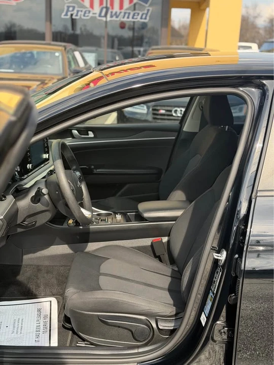 2021 Kia Optima/K5 - Image 9 of 14