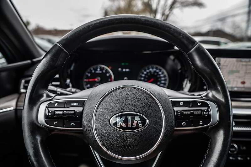 2021 Kia Optima/K5 - Image 10 of 13