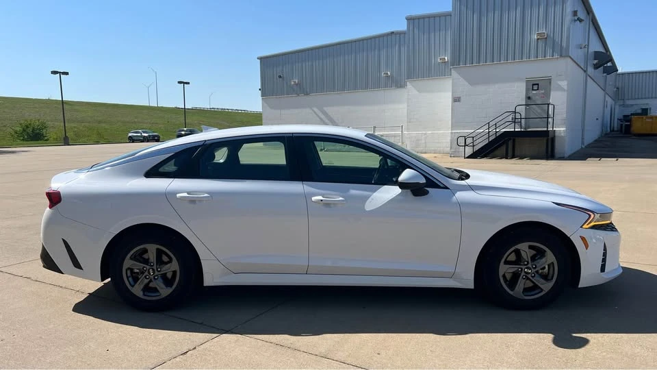 2021 Kia Optima/K5 - Image 7 of 16