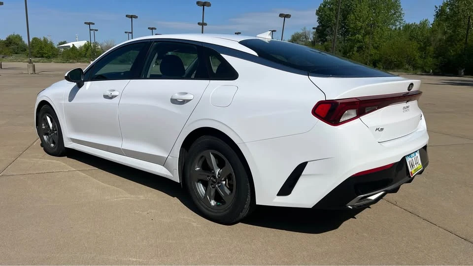 2021 Kia Optima/K5 - Image 3 of 16