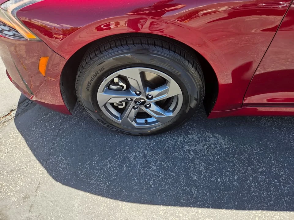 2021 Kia Optima/K5 - Image 2 of 13