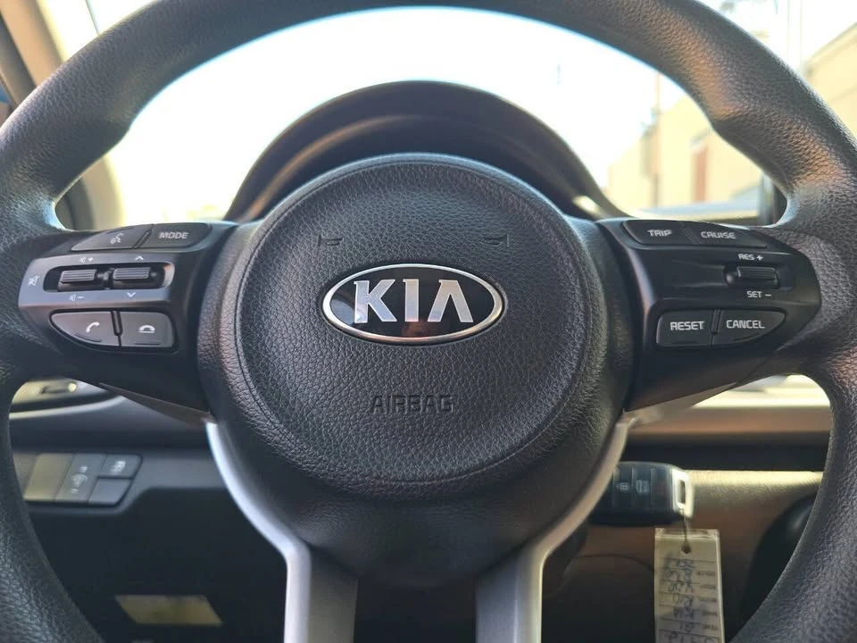 2021 Kia Rio - Image 10 of 11