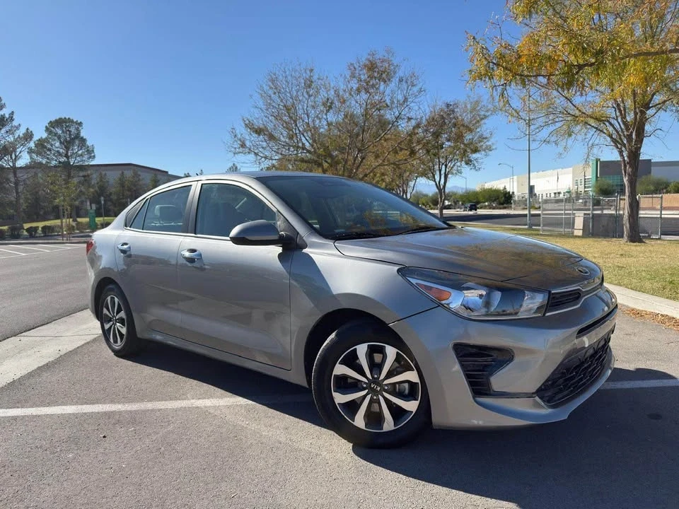 2021 Kia Rio - Image 5 of 12