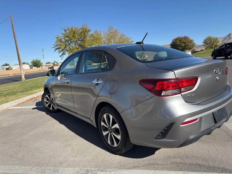 2021 Kia Rio - Image 3 of 12