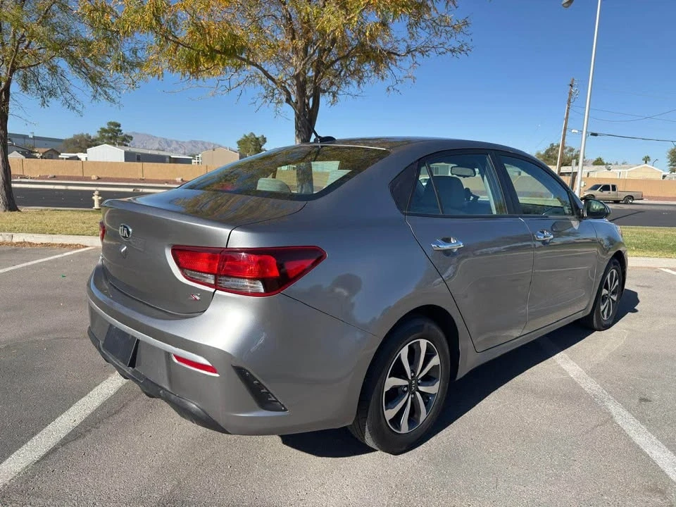 2021 Kia Rio - Image 6 of 12