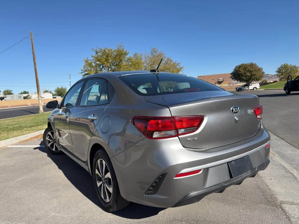 2021 Kia Rio - Image 2 of 12