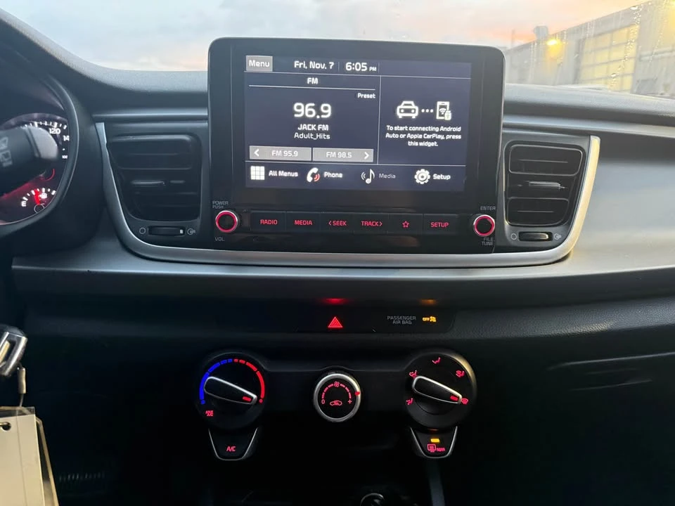 2021 Kia Rio - Image 11 of 16