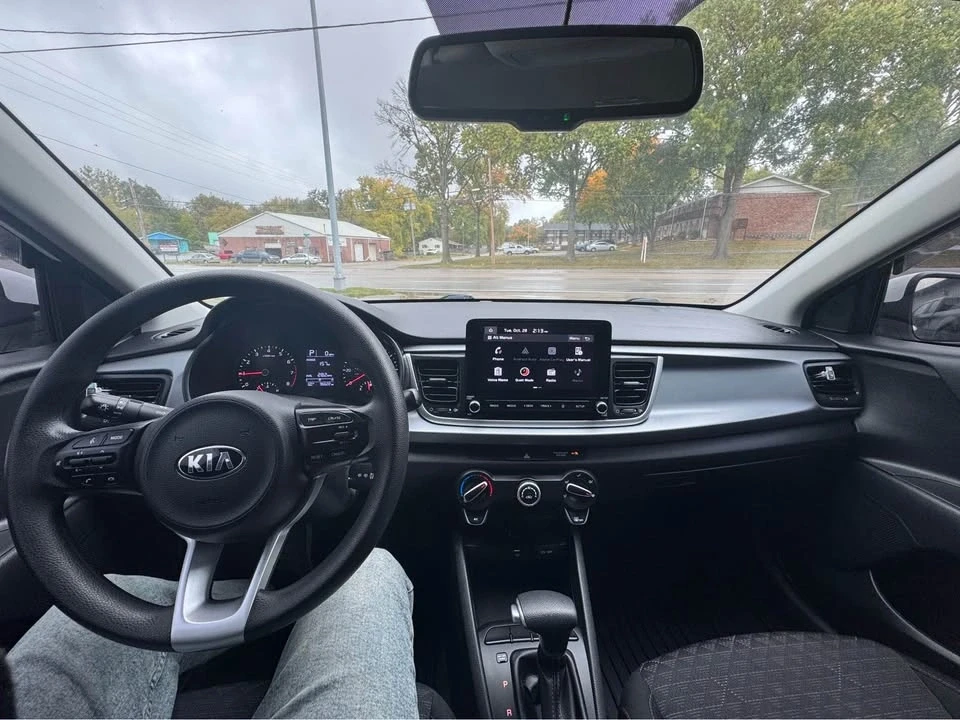 2021 Kia Rio - Image 15 of 19
