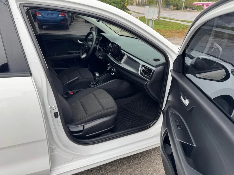 2021 Kia Rio - Image 12 of 19