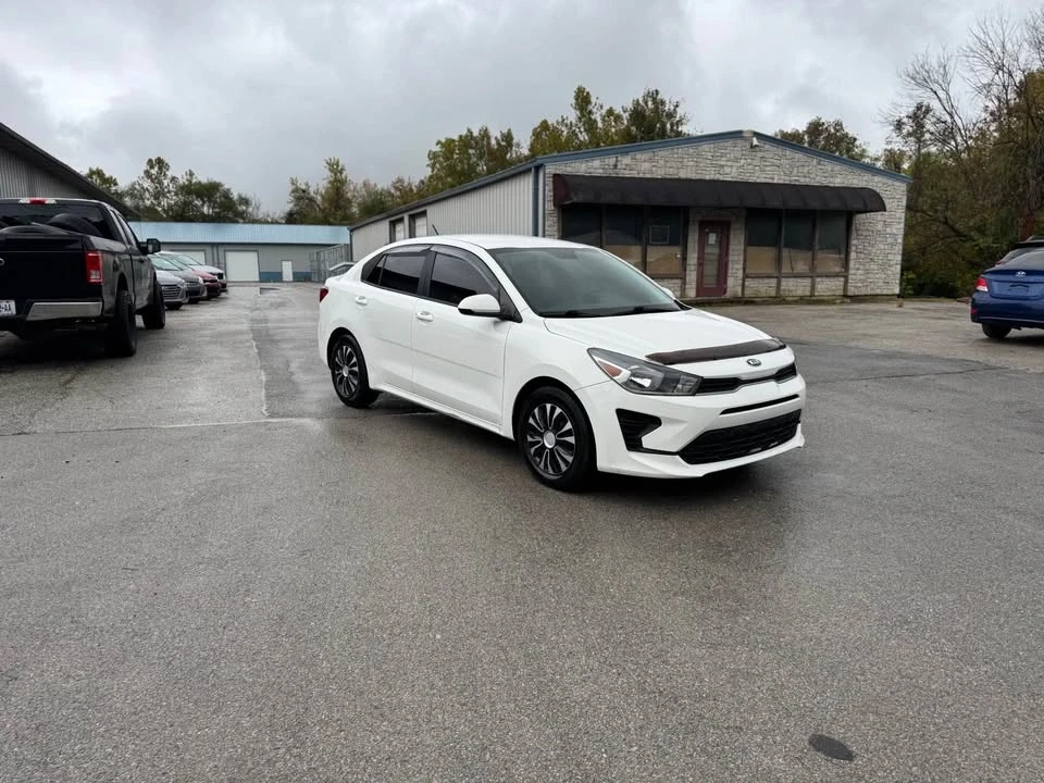 2021 Kia Rio - Image 3 of 19