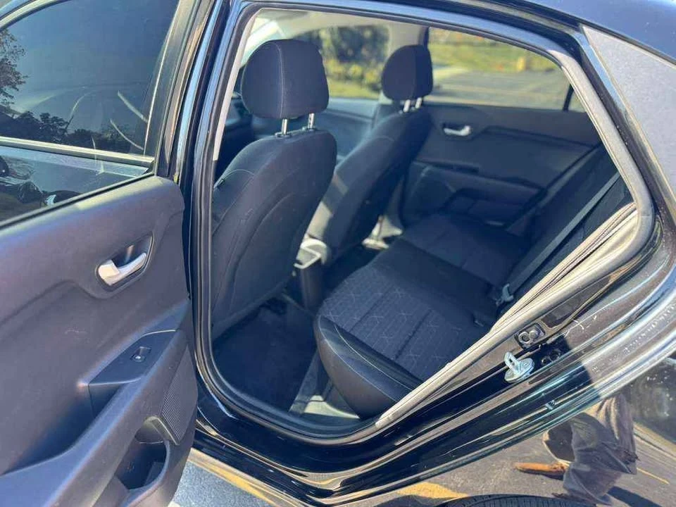 2021 Kia Rio - Image 5 of 14