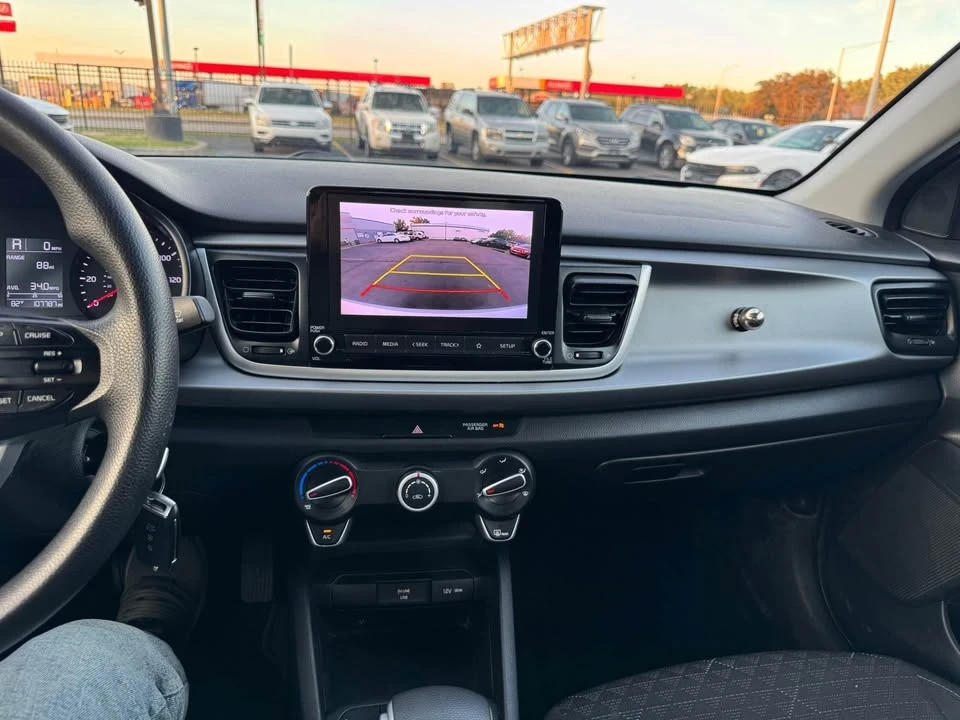 2021 Kia Rio - Image 15 of 18
