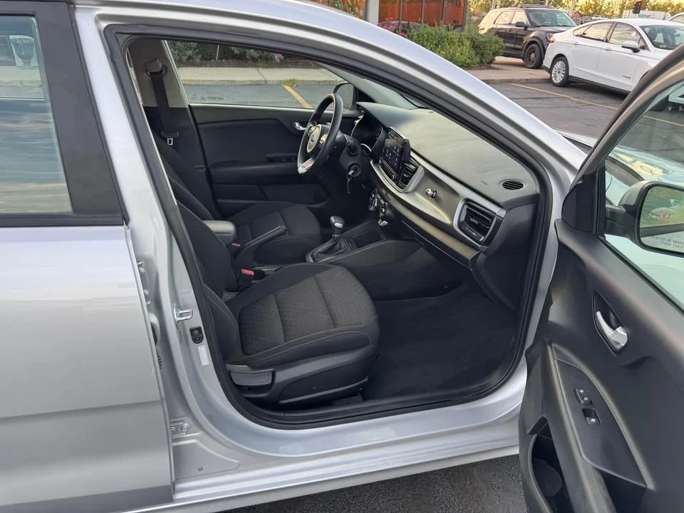 2021 Kia Rio - Image 11 of 18
